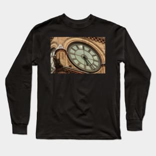 Toronto's Old City Hall - Clock Tower © Long Sleeve T-Shirt